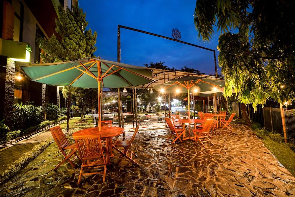 Mmugm Hotel Pakualaman Dış mekan fotoğraf