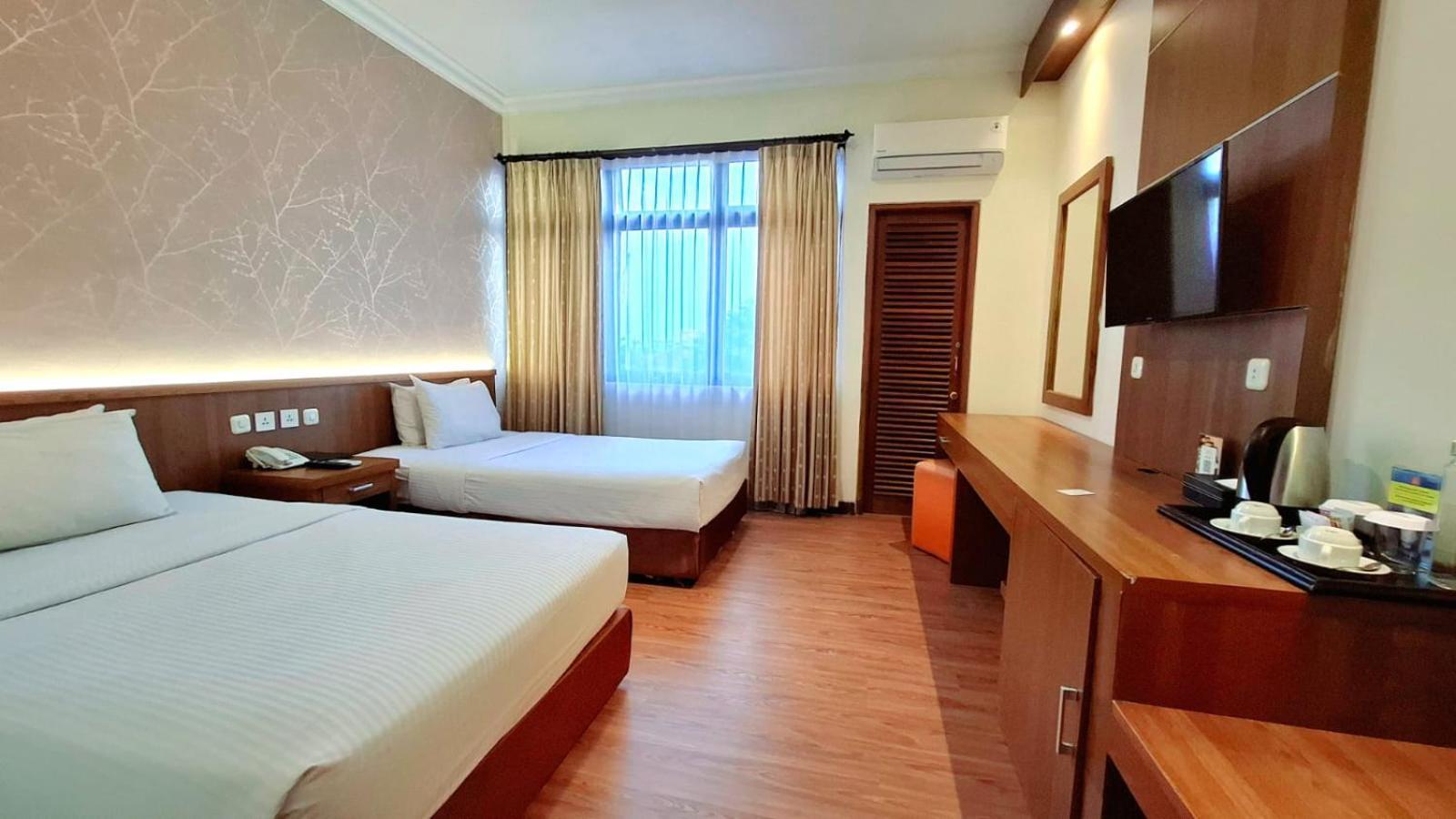 Mmugm Hotel Pakualaman Dış mekan fotoğraf